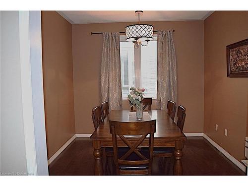 906 Farmstead Drive, Milton, ON - Indoor Photo Showing Dining Room