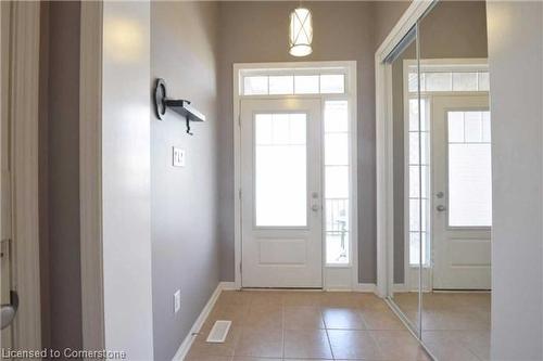 906 Farmstead Drive, Milton, ON - Indoor Photo Showing Other Room