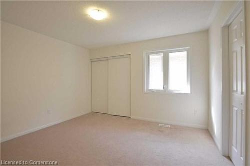 906 Farmstead Drive, Milton, ON - Indoor Photo Showing Other Room