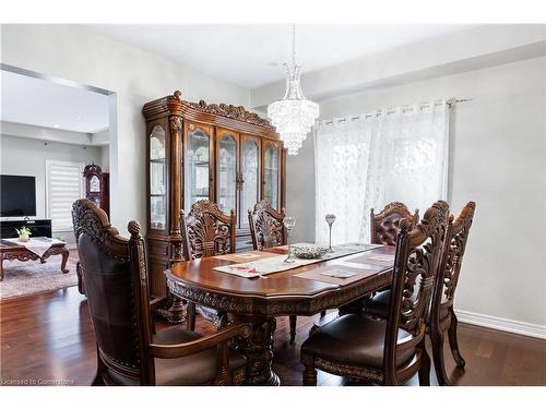 145 Cardinal Crescent, Welland, ON - Indoor Photo Showing Dining Room