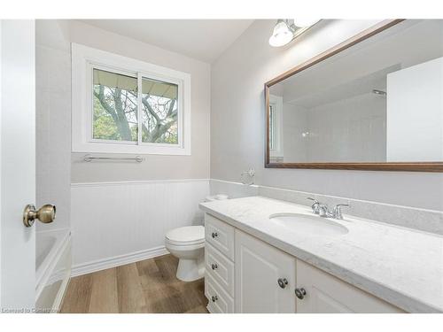 334 Oakwood Drive, Burlington, ON - Indoor Photo Showing Bathroom