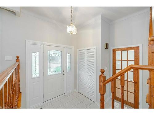 334 Oakwood Drive, Burlington, ON - Indoor Photo Showing Other Room