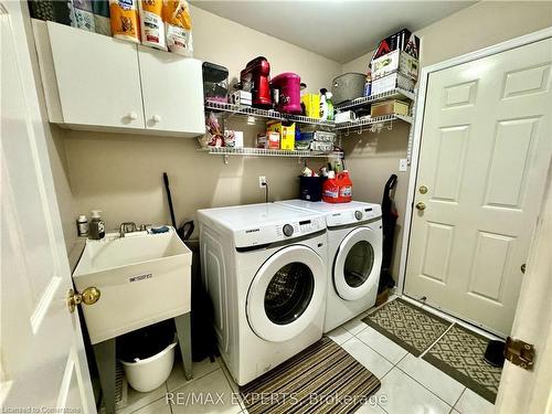 23 Kingsridge Road, Barrie, ON - Indoor Photo Showing Laundry Room