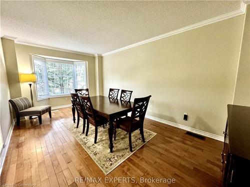 23 Kingsridge Road, Barrie, ON - Indoor Photo Showing Dining Room