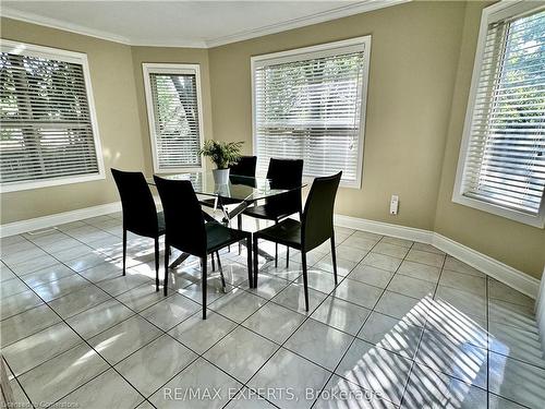 23 Kingsridge Road, Barrie, ON - Indoor Photo Showing Dining Room