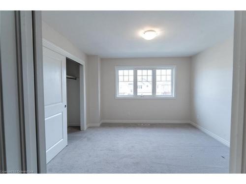 5 Darling Avenue, Thorold, ON - Indoor Photo Showing Other Room