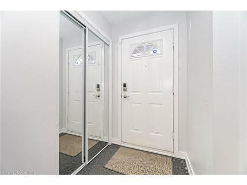 2-55 Barondale Drive, Mississauga, ON - Indoor Photo Showing Other Room