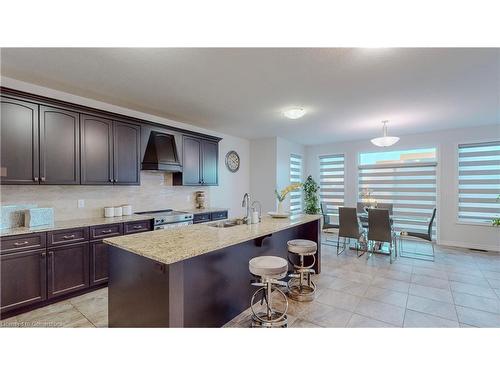 39 Hollingshead Road Road, Ingersoll, ON - Indoor Photo Showing Kitchen