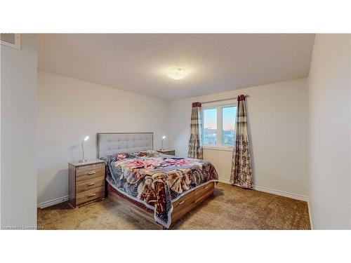 39 Hollingshead Road Road, Ingersoll, ON - Indoor Photo Showing Bedroom