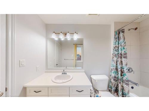 39 Hollingshead Road Road, Ingersoll, ON - Indoor Photo Showing Bathroom