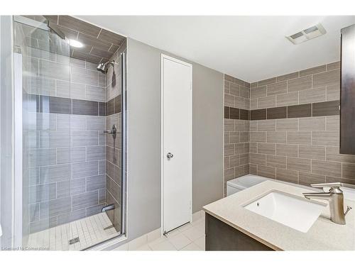 1203-75 King Street E, Mississauga, ON - Indoor Photo Showing Bathroom