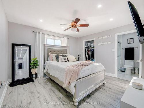 5459 Campbellville Road, Milton, ON - Indoor Photo Showing Bedroom