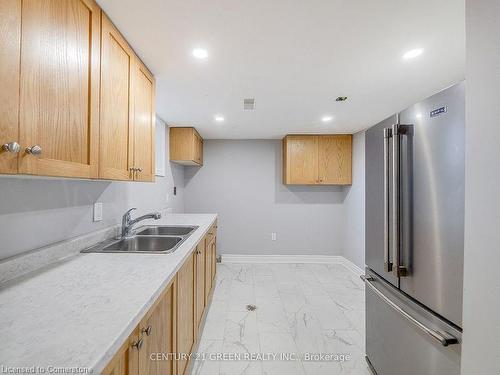 5459 Campbellville Road, Milton, ON - Indoor Photo Showing Kitchen With Double Sink