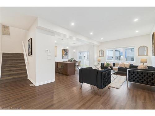 3600 Earlston Cross, London, ON - Indoor Photo Showing Living Room