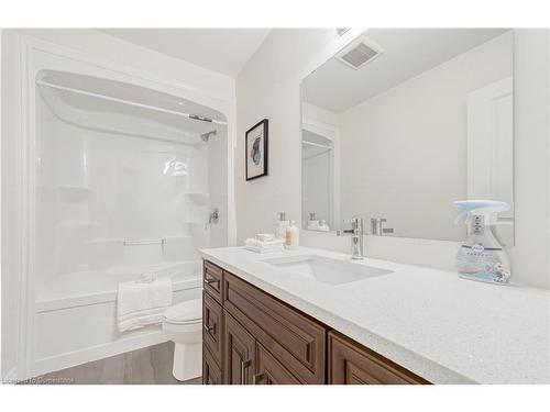 3600 Earlston Cross, London, ON - Indoor Photo Showing Bathroom