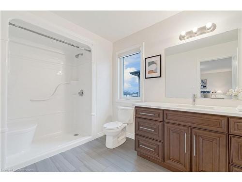 3600 Earlston Cross, London, ON - Indoor Photo Showing Bathroom