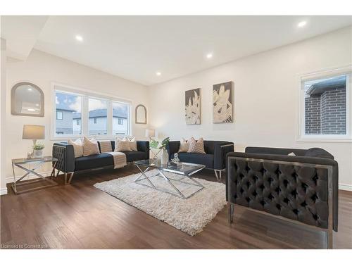 3600 Earlston Cross, London, ON - Indoor Photo Showing Living Room