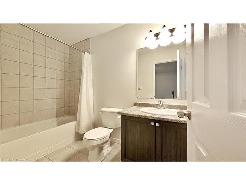 184 Maitland Street, Kitchener, ON - Indoor Photo Showing Bathroom