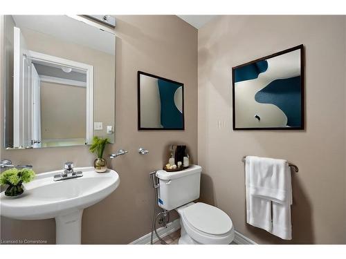 7173 Village Walk, Mississauga, ON - Indoor Photo Showing Bathroom