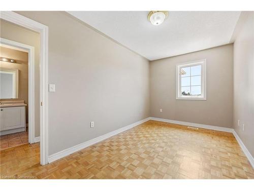 7173 Village Walk, Mississauga, ON - Indoor Photo Showing Other Room