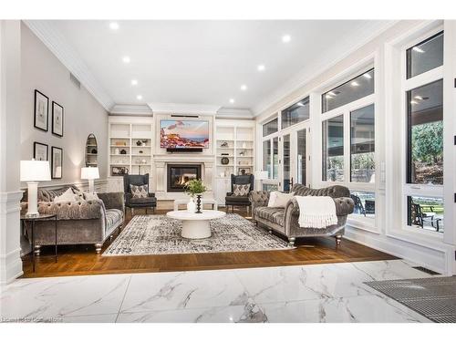 908 Bishop Place, Hamilton, ON - Indoor Photo Showing Living Room With Fireplace