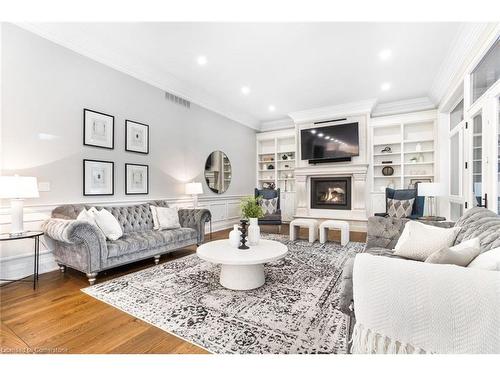 908 Bishop Place, Hamilton, ON - Indoor Photo Showing Living Room With Fireplace