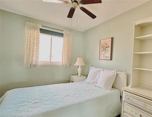 3493 Southwood Beach Boulevard, Ramara, ON - Indoor Photo Showing Bedroom