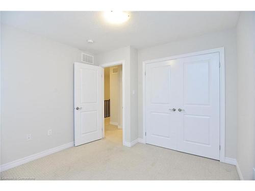 10-7 Lakelawn Road, Grimsby, ON - Indoor Photo Showing Other Room