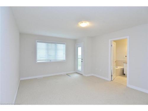 10-7 Lakelawn Road, Grimsby, ON - Indoor Photo Showing Other Room