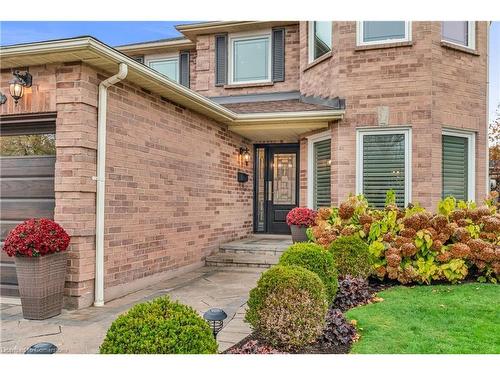 1601 Wintergrove Gardens, Mississauga, ON - Outdoor