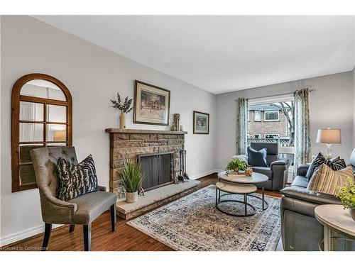 1601 Wintergrove Gardens, Mississauga, ON - Indoor Photo Showing Living Room With Fireplace