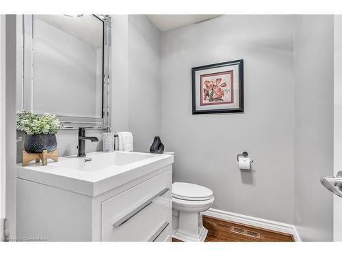 1601 Wintergrove Gardens, Mississauga, ON - Indoor Photo Showing Bathroom