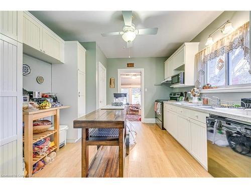 513-515 Hager Avenue, Burlington, ON - Indoor Photo Showing Kitchen