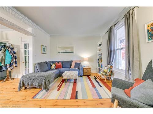 513-515 Hager Avenue, Burlington, ON - Indoor Photo Showing Living Room