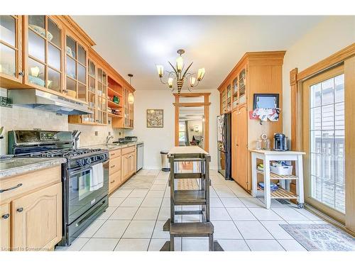 513-515 Hager Avenue, Burlington, ON - Indoor Photo Showing Kitchen