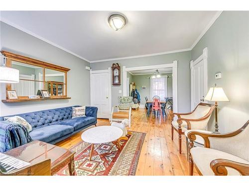 513-515 Hager Avenue, Burlington, ON - Indoor Photo Showing Living Room