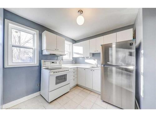 Main-380 Phillip Murray Avenue, Oshawa, ON - Indoor Photo Showing Kitchen