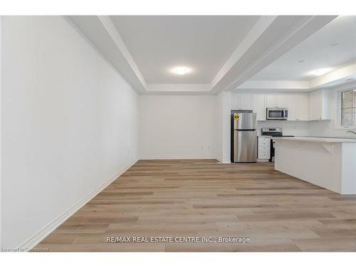 75-1317 Leriche Way, Milton, ON - Indoor Photo Showing Kitchen