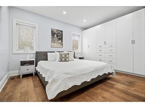 16 Coxwell Avenue, Toronto, ON - Indoor Photo Showing Bedroom