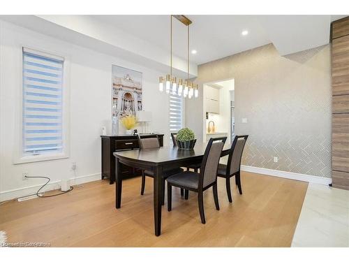 166 Concession Street, Hamilton, ON - Indoor Photo Showing Dining Room