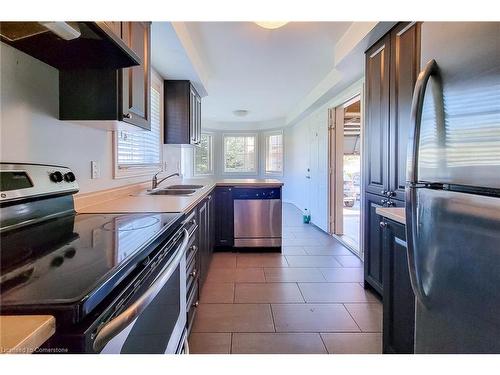 20 Mcconkey Crescent, Brantford, ON - Indoor Photo Showing Kitchen With Stainless Steel Kitchen