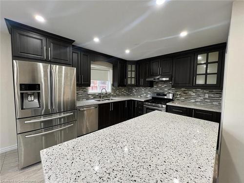 190 Brisdale Drive, Brampton, ON - Indoor Photo Showing Kitchen With Double Sink With Upgraded Kitchen