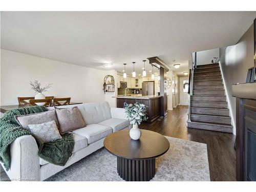 27 Red Clover Crescent, Kitchener, ON - Indoor Photo Showing Living Room