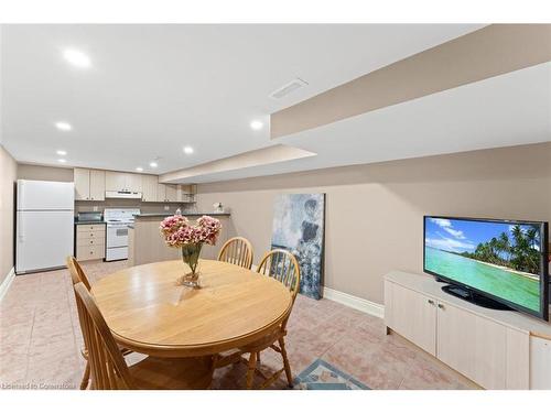 1639 Glen Rutley Circle, Mississauga, ON - Indoor Photo Showing Dining Room