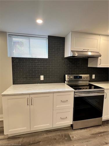 C-22 St James Street, Brantford, ON - Indoor Photo Showing Kitchen