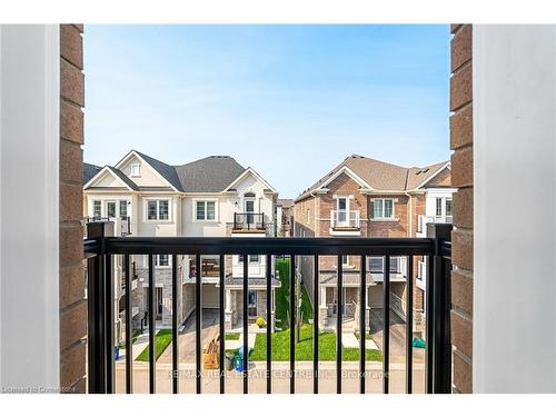 75-1317 Leriche Way, Milton, ON - Outdoor