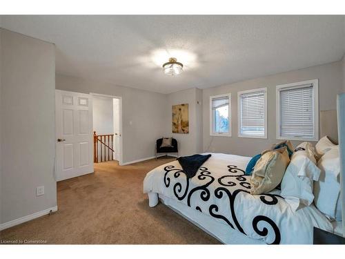 1 Barwick Court, Whitby, ON - Indoor Photo Showing Bedroom