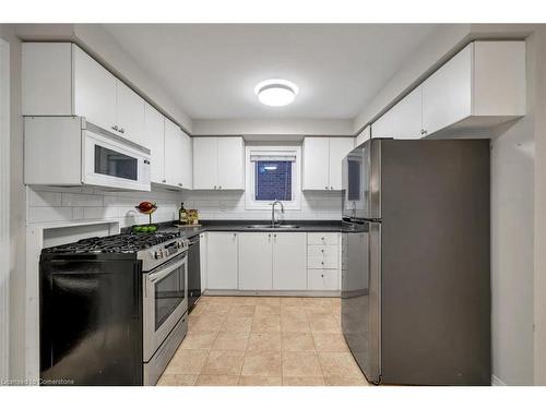 1 Barwick Court, Whitby, ON - Indoor Photo Showing Kitchen With Double Sink