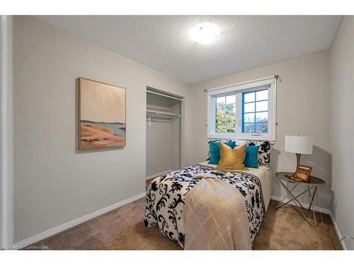 1 Barwick Court, Whitby, ON - Indoor Photo Showing Bedroom