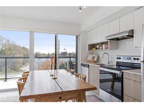 A316-1117 Cooke Blvd Boulevard, Burlington, ON - Indoor Photo Showing Kitchen